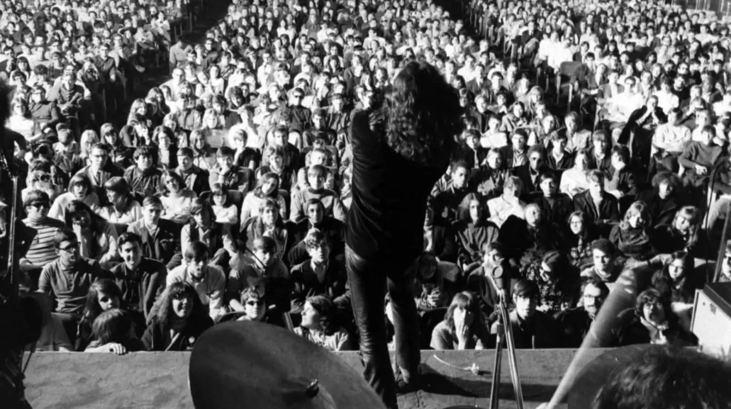 Cada generación encontró en estos álbumes una manera distinta de expresarse y de desafiar lo establecido. Foto: The Doors en el Fillmore East (1968)