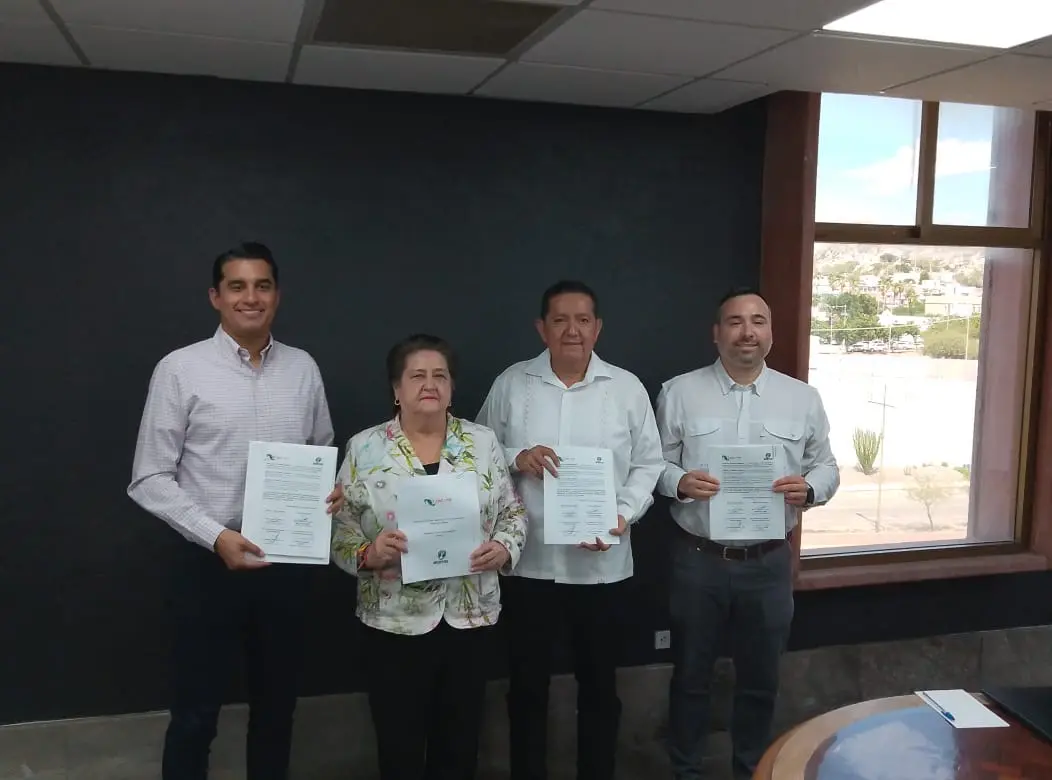 Por su parte el secretario de la SEC Sonora, Froylán Gámez Gamboa, dijo que siempre han trabajado en colaboración en pro de la institución, tanto Cecytes como la autoridad educativa enfocados en el crecimiento y fortalecimiento de la institución, preocupados principalmente en los trabajadores, el personal de apoyo a la docencia, administrativos.