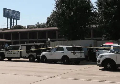 Gerente de motel es decapitado en Dallas tras pelea por una lavadora