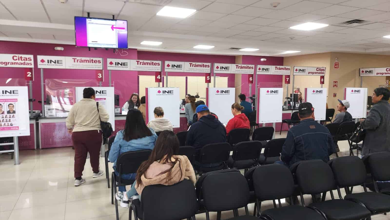 Hay más de 150 mil credenciales del INE vencidas