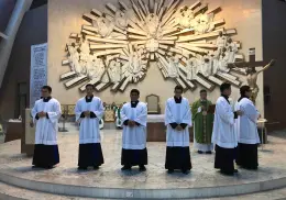 Imponen sotanas a seminaristas en Ciudad Obregón