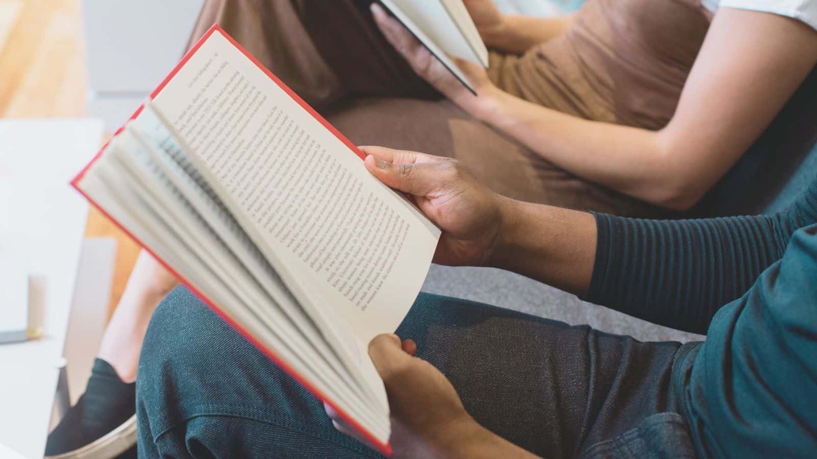 ¿Tienes más 35 años? Estos son los libros que tu yo futuro agradecerá que leas