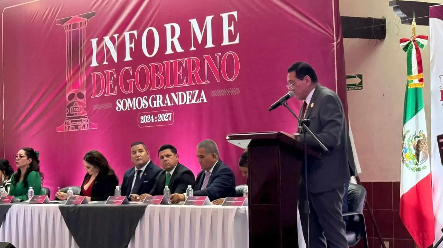 Alcalde de Empalme rinde su Primer Informe de Gobierno