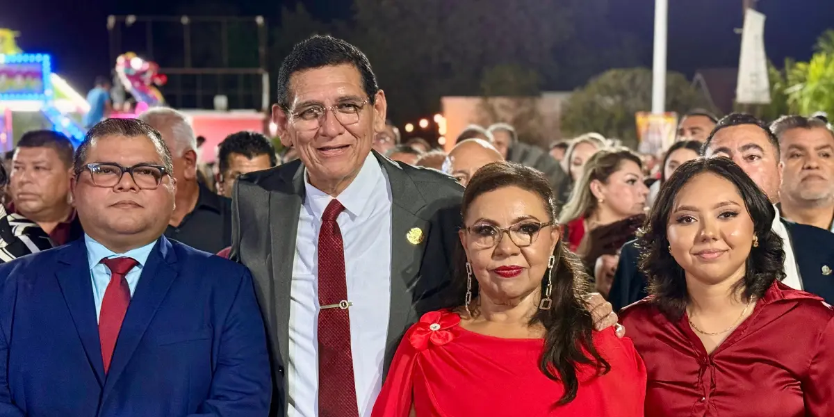 Empalme celebra el 215 Aniversario de la Independencia de México en Plaza El Tinaco