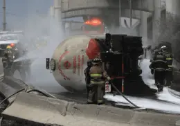 Fallece mujer herida tras explosión de pipa en Iztapalapa; permanecía como desconocida en el IMSS