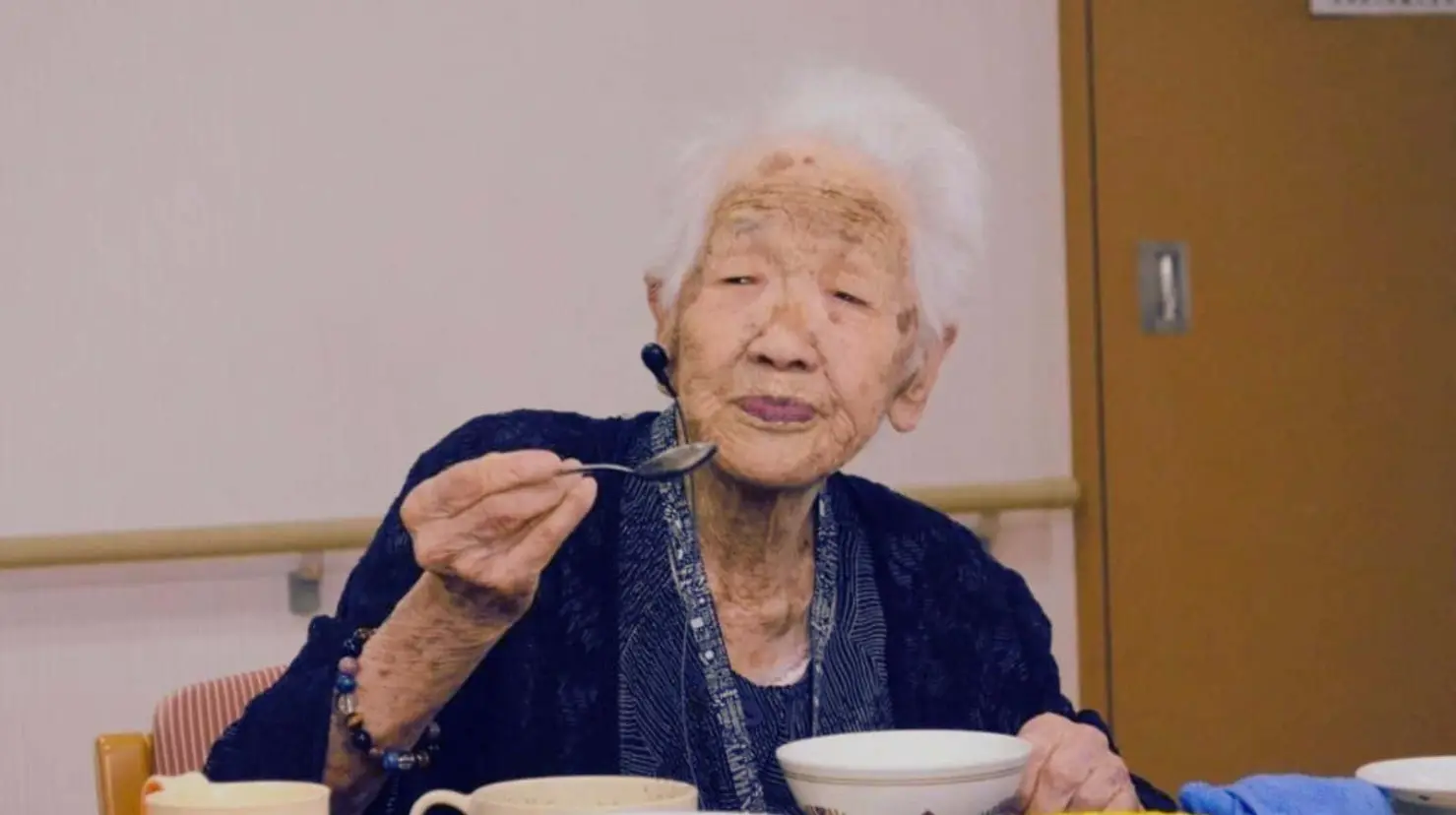 Japón rompe récord mundial con más de 100 mil personas mayores de 100 años