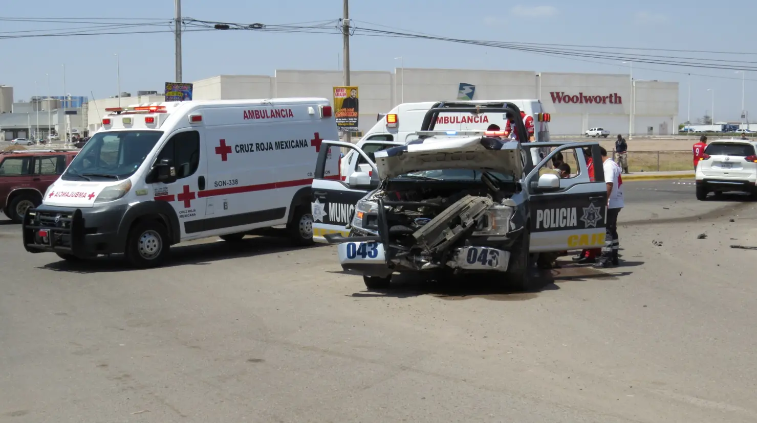 Policías pueden exceder límites de velocidad, pero no están exentos de responsabilidades