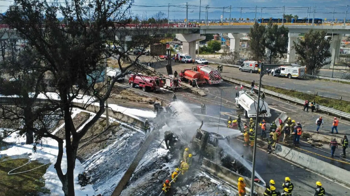 Se eleva a 20 el número de víctimas por explosión de pipa en Iztapalapa