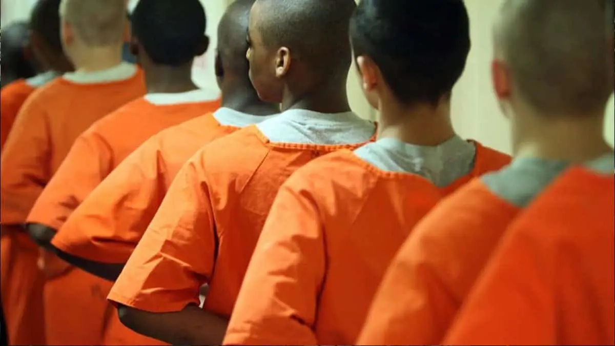Adolescentes de 14 años serían juzgados como adultos en Estados Unidos