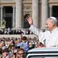 El Papa León XIV pide un alto el fuego urgente en Gaza y llama al respeto del derecho internacional