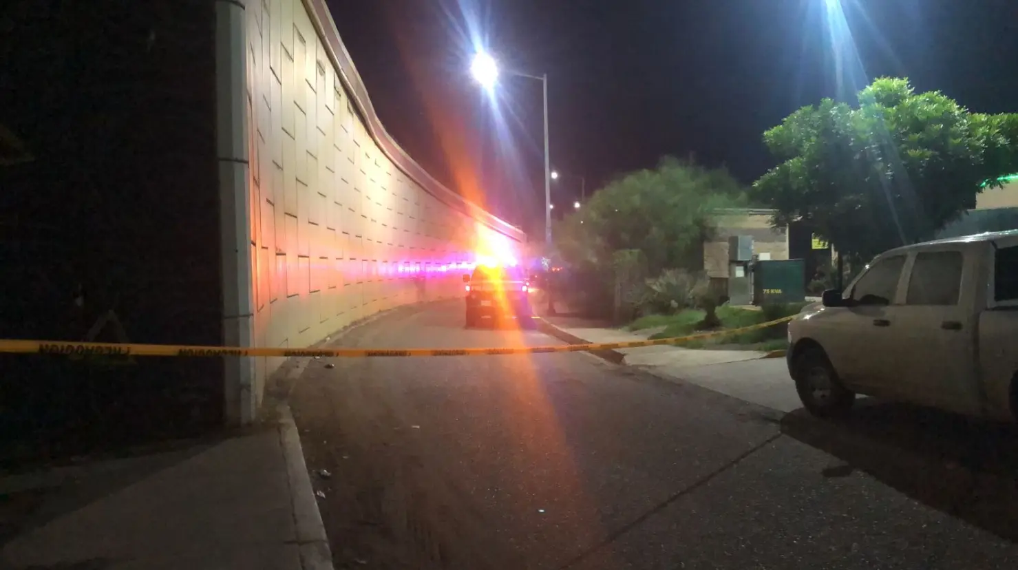 Hallan a hombre asesinado en puente de la calle 300 e Internacional, al sur de Ciudad Obregón