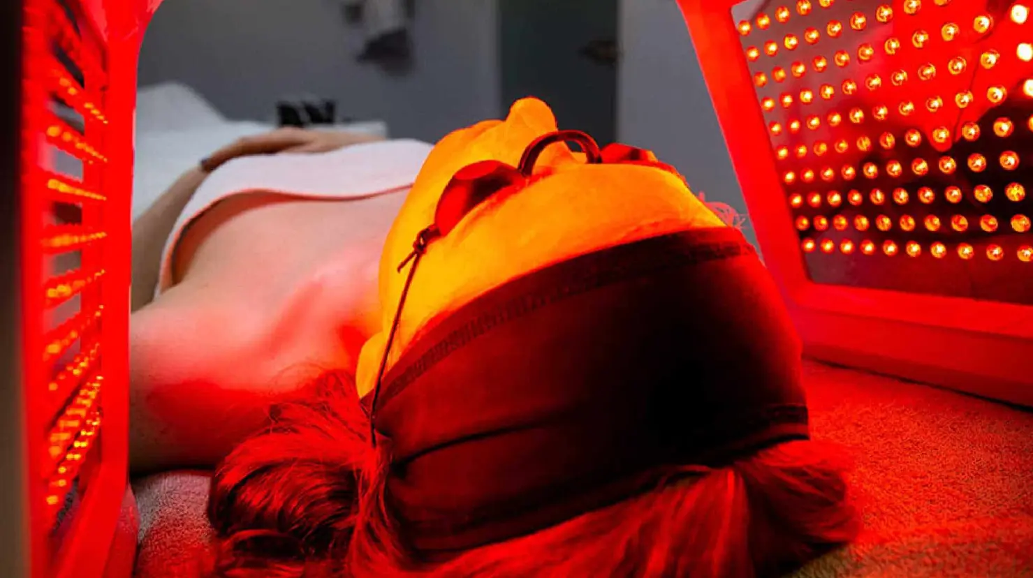 Terapia de Luz Roja para el Acné: ¿Funciona realmente? Esto dice la ciencia