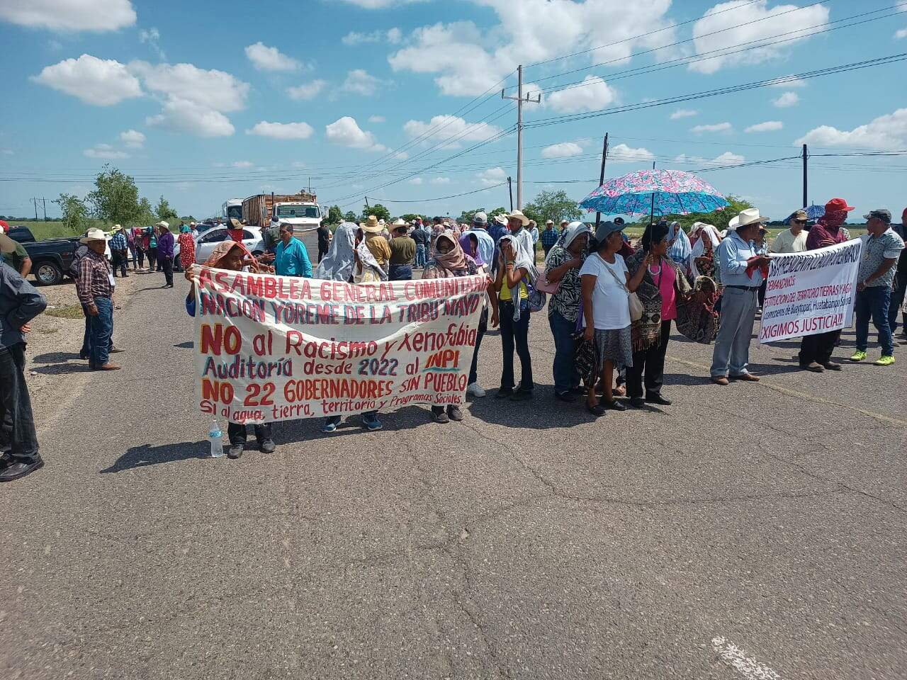 Tribu Mayo vuelve a bloquear la carretera de Etchojoa