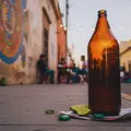 La Caguama cumple 65 años: Así nació la cerveza gigante que revolucionó la forma de tomar en México