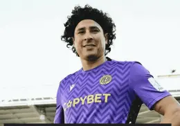 Memo Ochoa recibe 5 goles en debut con AEL Limassol de Chipre