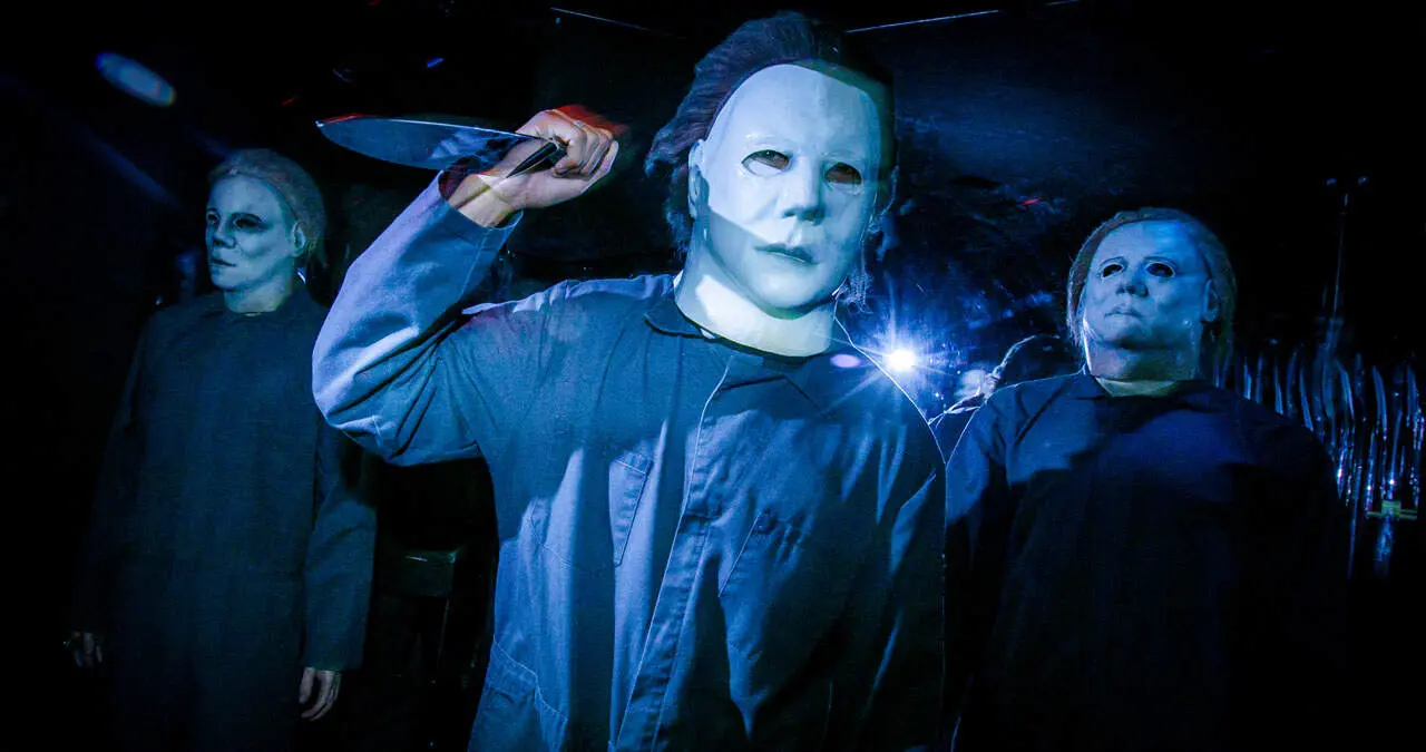 La tradición de celebrar lo macabro y lo sobrenatural en octubre, impulsa maratones de cine de miedo
