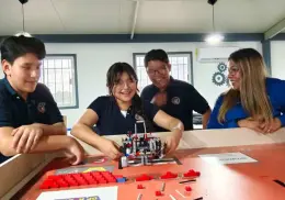 Estudiantes de Nogales rumbo a Panamá: Representarán a México en Campeonato Continental de Robótica