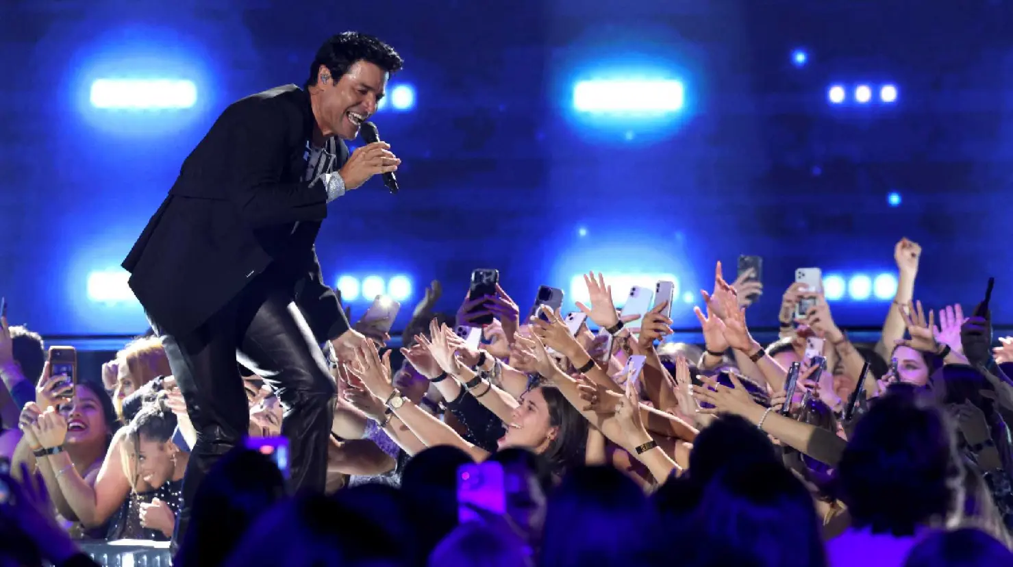 Chayanne hace historia en Los Mochis con concierto sold out en el Chevron Park