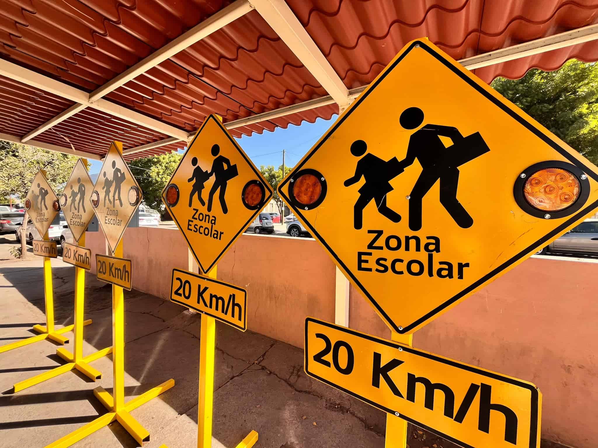 Pide regidor claridad sobre seguridad vial en zonas escolares