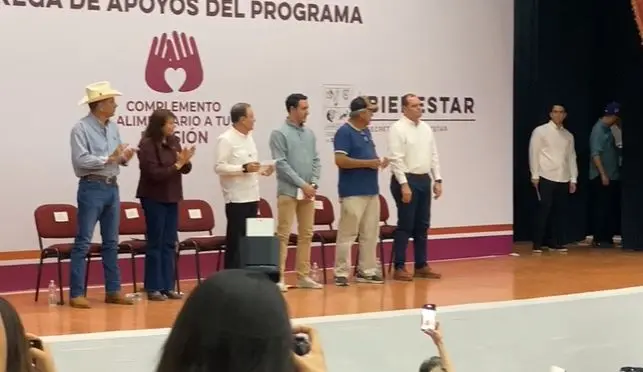 Se trata de una segunda entrega de apoyos de este programa para beneficiar a 637 personas con un estímulo económico de 14 mil 670 pesos, y es un programa que entró con el propósito de brindar continuidad a la solución de una demanda de los trabajadores jubilados y pensionados del Ayuntamiento de Hermosillo.