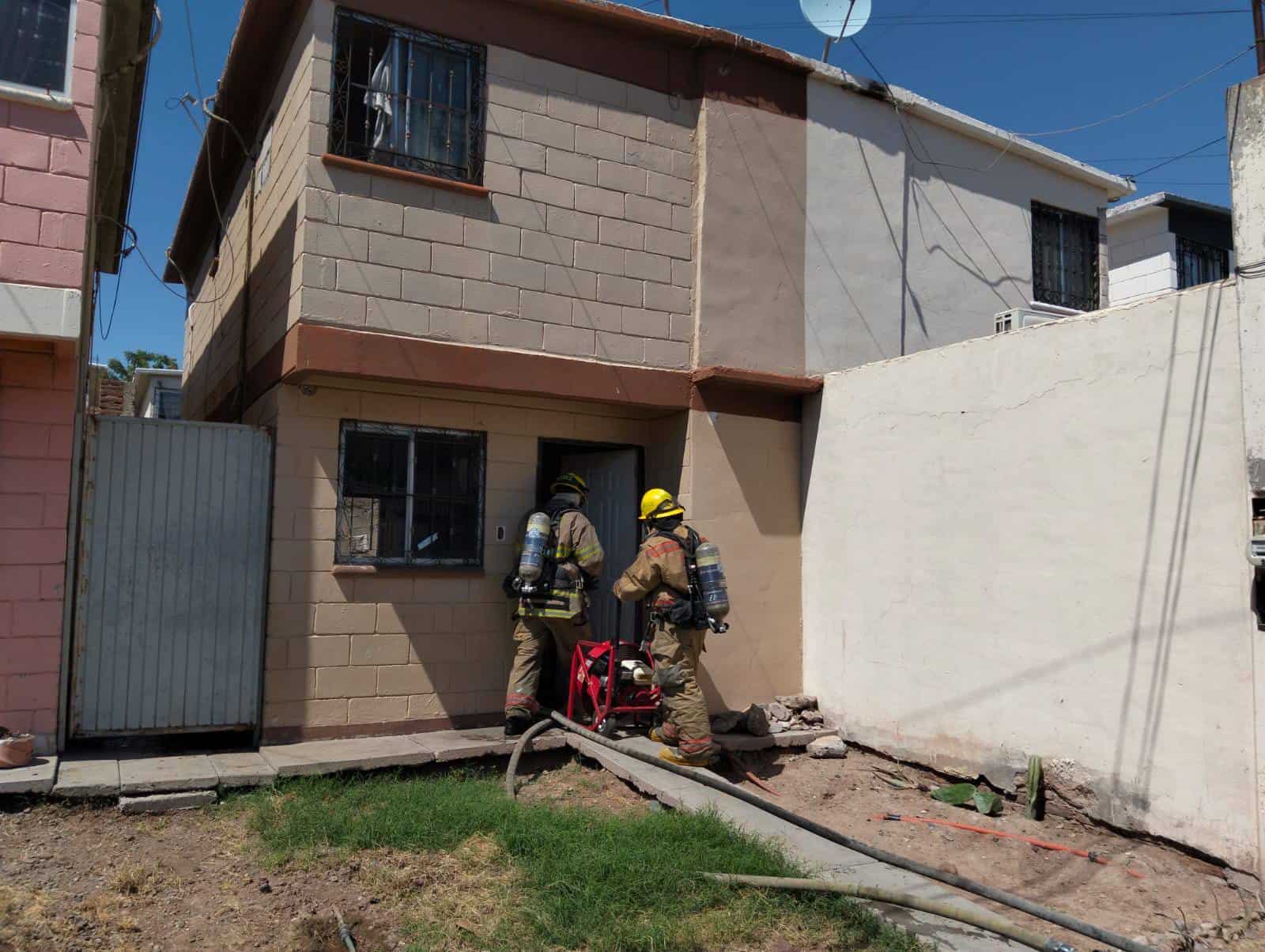 Bomberos controlan incendios en Ciudad Obregón
