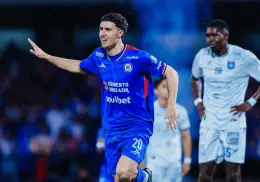 Cruz Azul rescata empate ante Querétaro y mantiene su invicto en el Apertura 2025
