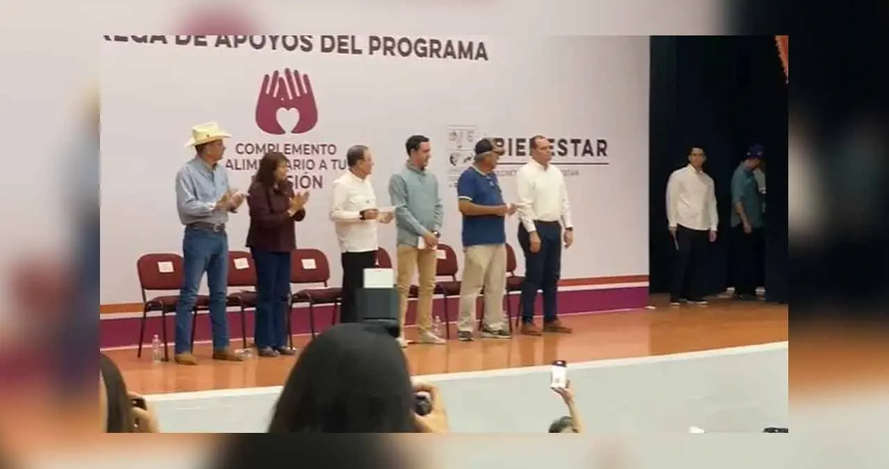 Secretaría del Bienestar entrega apoyos
