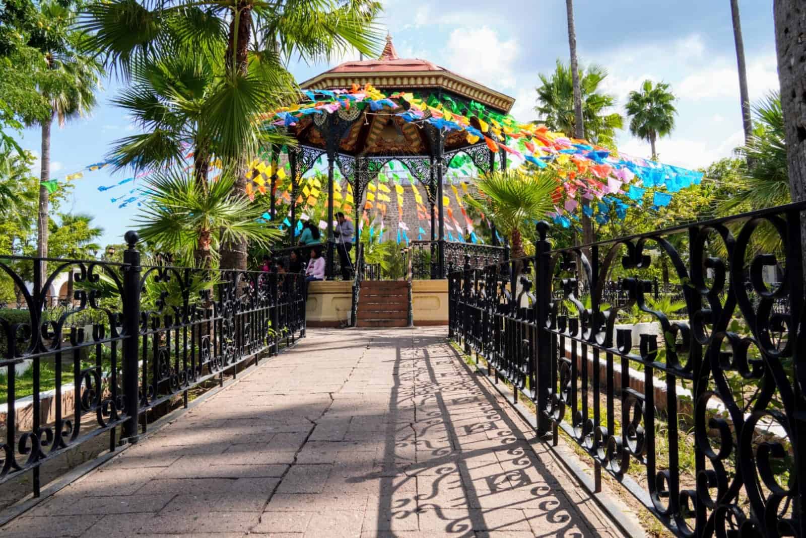 Se prepara Álamos para Turismo de Romance