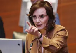 Lilly Téllez alaba a Trump en foro estadounidense, pues “provocó el cambio de estrategia de seguridad en México