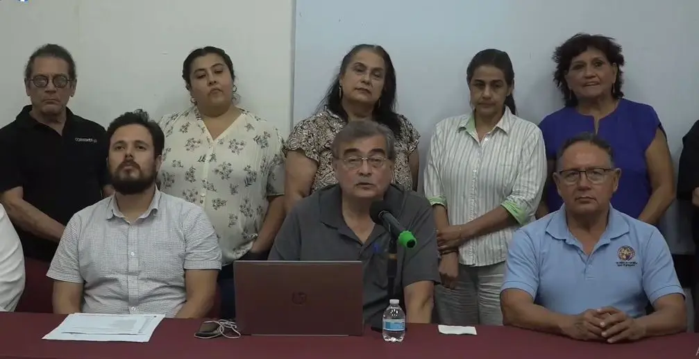 En total el padrón cuenta con mil 868 miembros activos dentro del sindicato, entre Cajeme que tiene 64, Caborca con 108, Navojoa 130, Nogales 56, Santa Ana 21 y el resto corresponde a Hermosillo, logrando una participación del 82.8 por ciento.