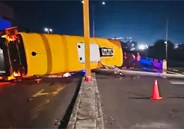 Accidente de camión de maquila deja varios lesionados en Ciudad Obregón