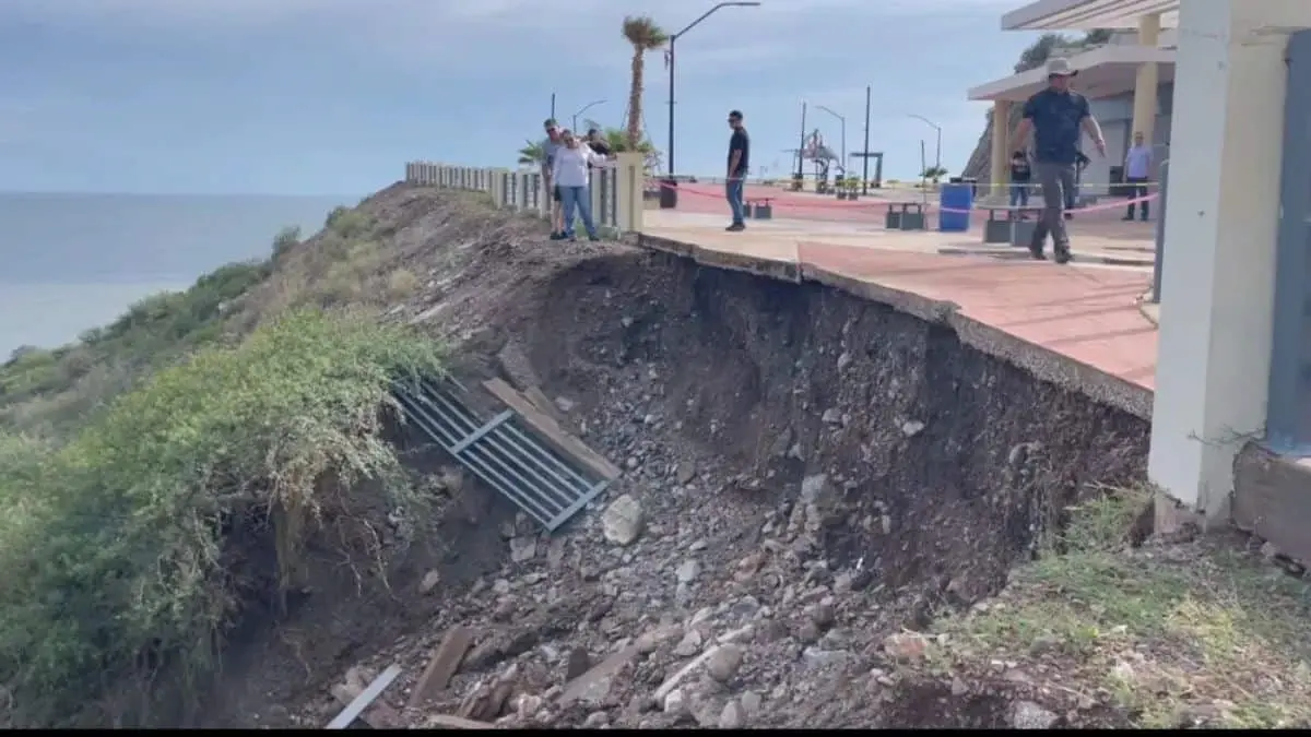 Lluvias provocan deslave del Mirador de San Carlos