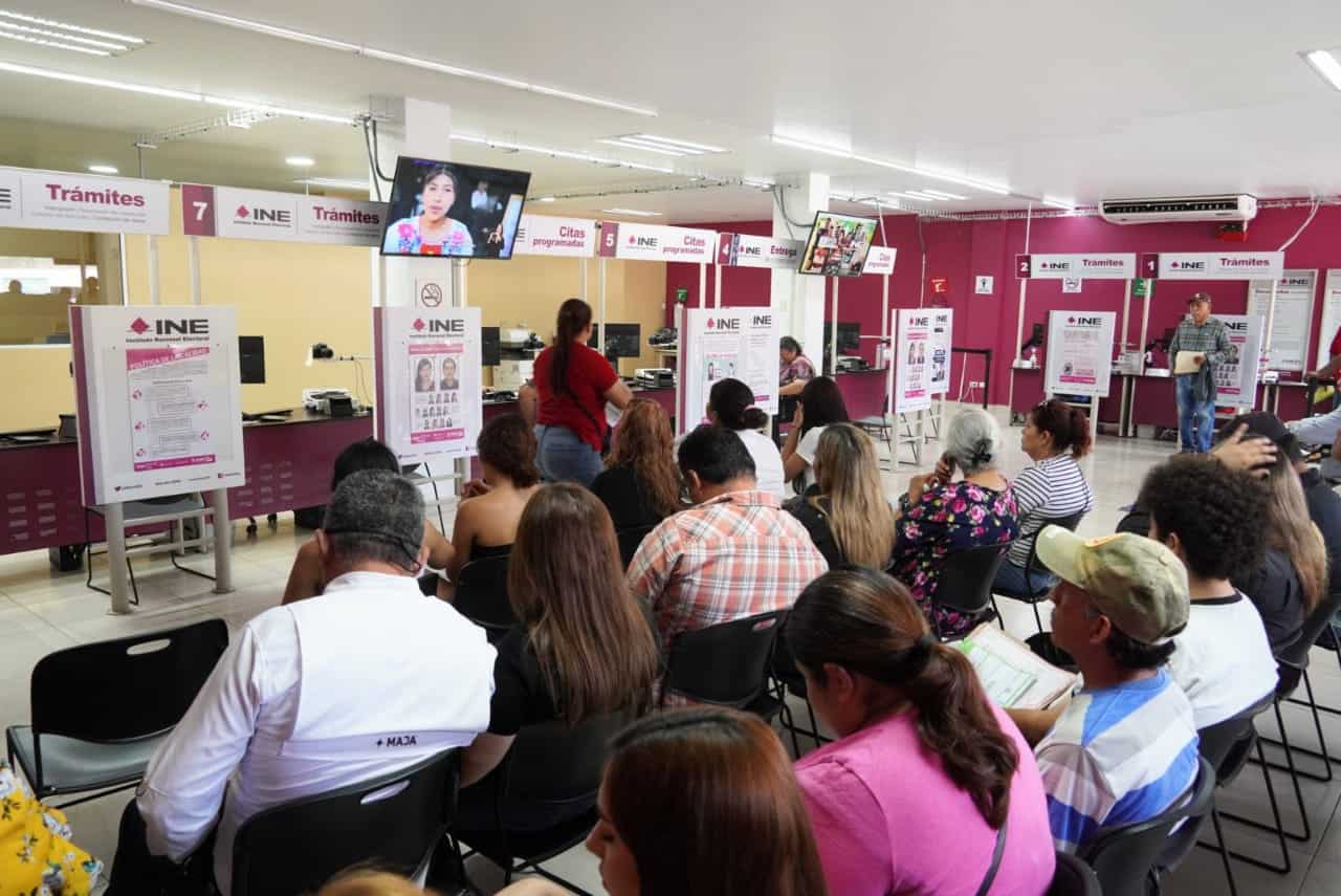 Responden jóvenes cajemenses al llamado del INE