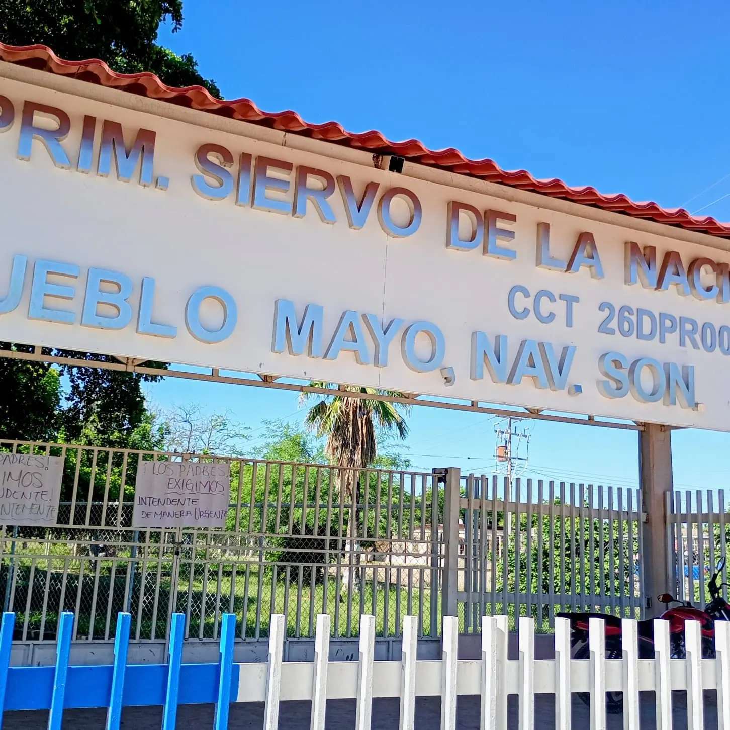 Toman escuela en Pueblo Mayo por falta de intendente
