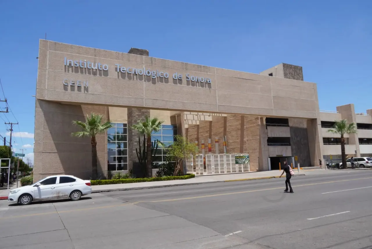 Los estudios de pertinencia que se realizan con las empresas muestran que los estudiantes son un recurso humano bien preparado