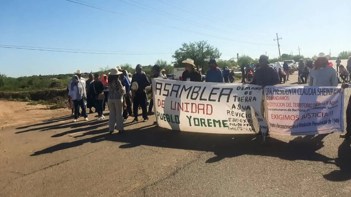Bloquean inconformes carretera a Etchojoa