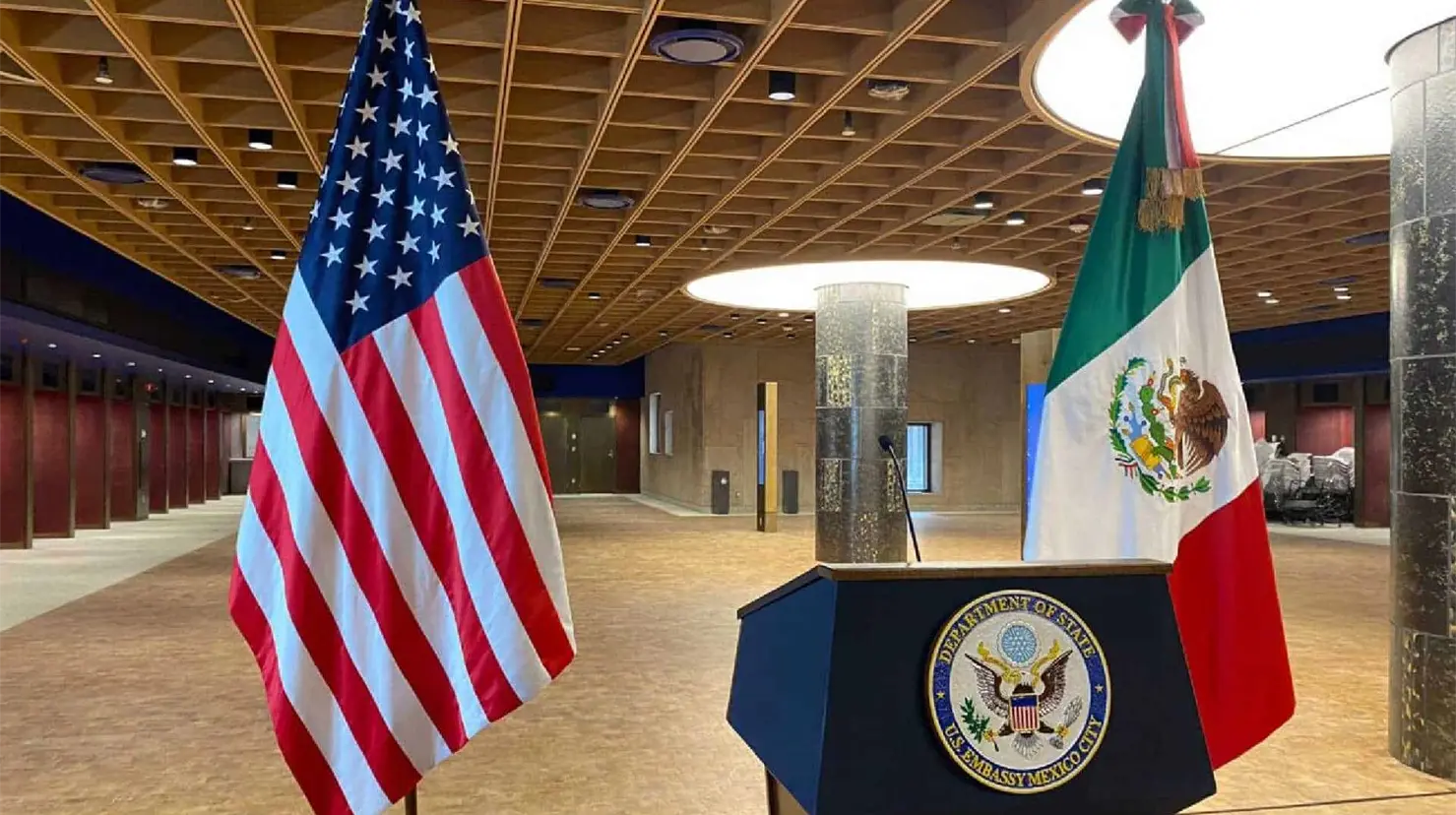 Embajada de Estados Unidos en México suspende actualizaciones regulares en redes sociales