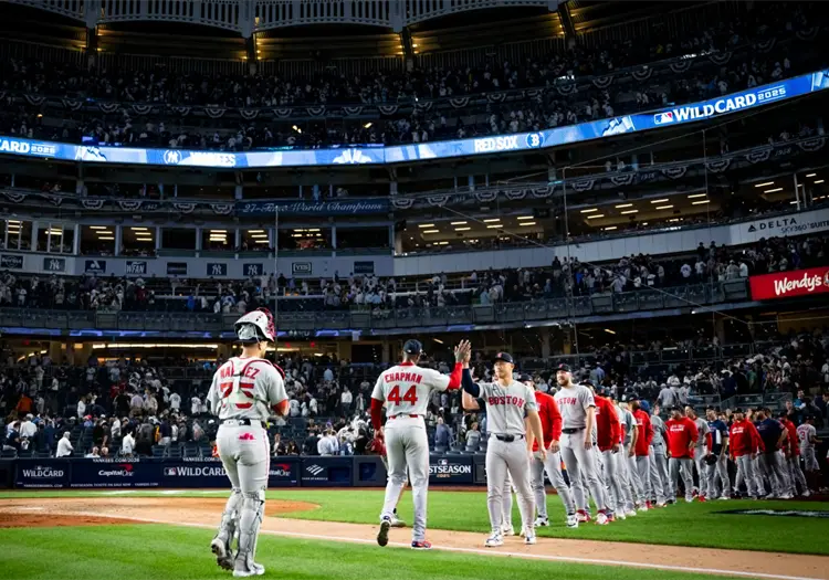 Red Sox remonta y derrota a Yankees en el juego 1 del comodín MLB 2025