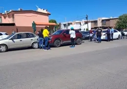 Se registra carambola en la calle Guerrero de Ciudad Obregón