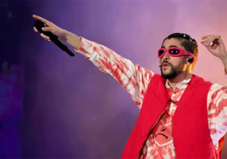 EU desplegará agentes migratorios en el Super Bowl con Bad Bunny como estrella
