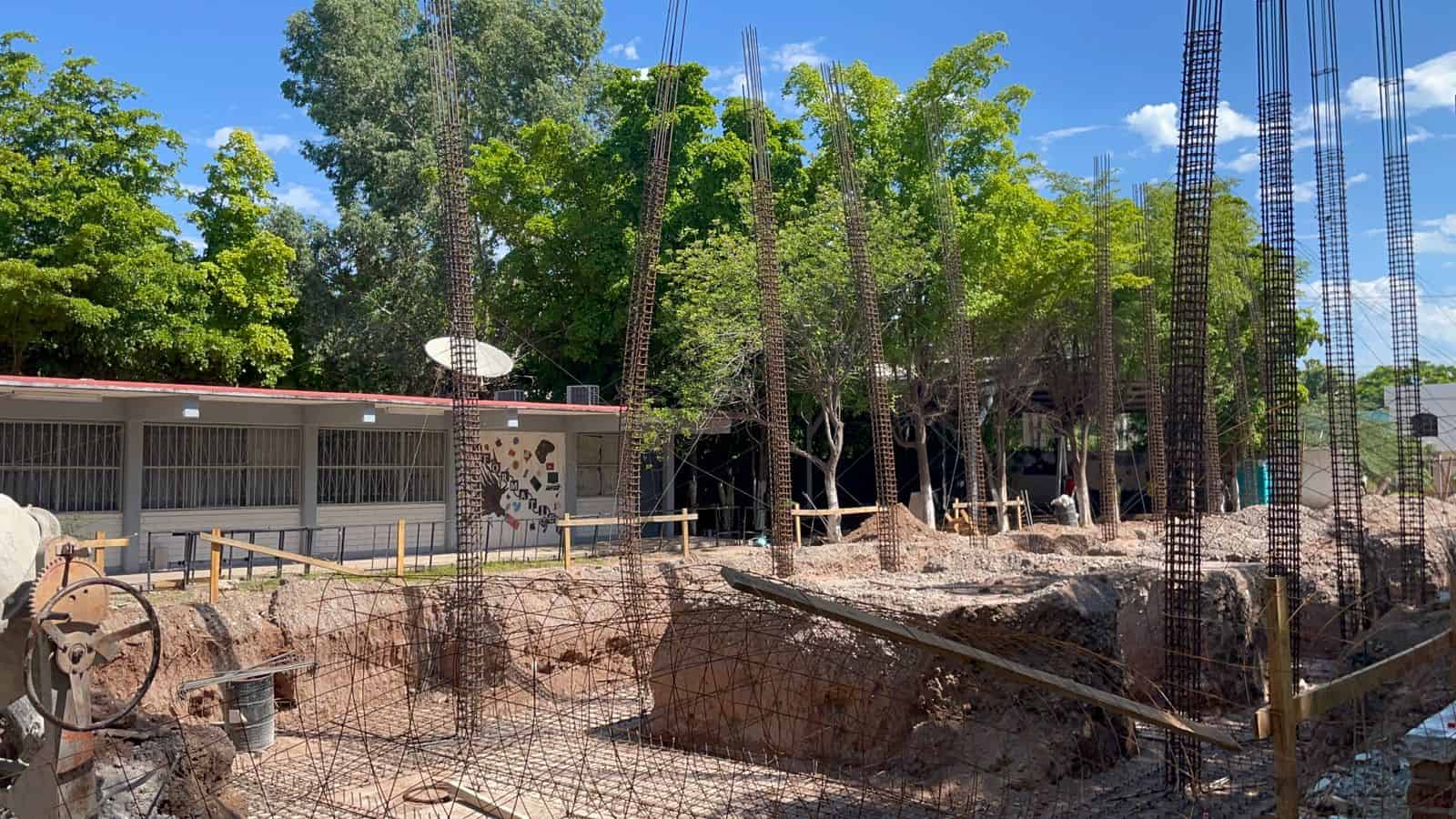 Avanzan trabajos en Secundaria General 6