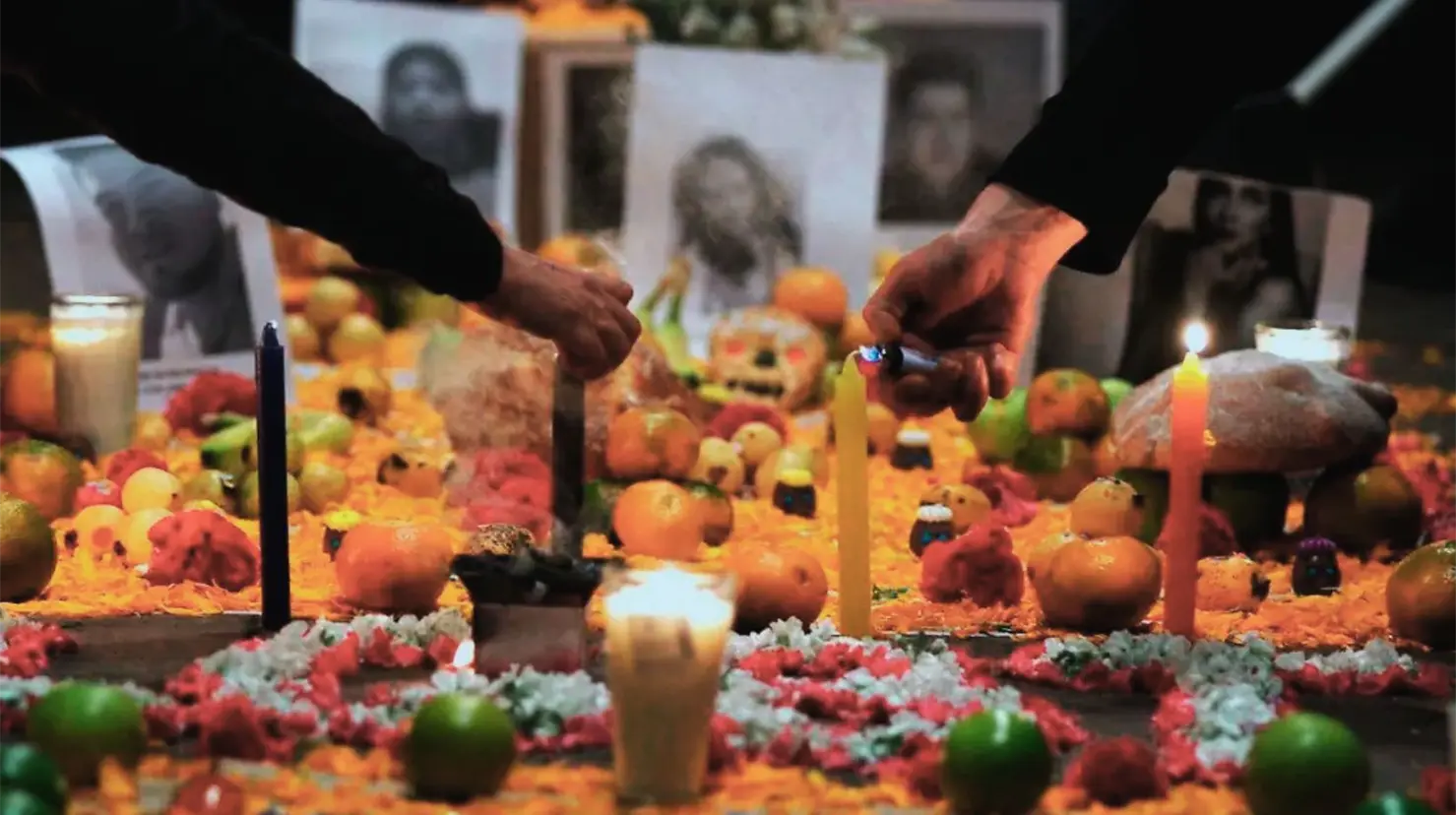 ¿Cuánto tiempo debe pasar para poner a un difunto en el altar de muertos?