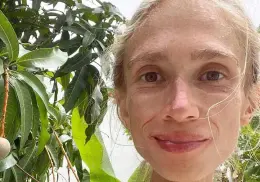 Joven polaca muere en Bali tras seguir dieta extrema de solo frutas