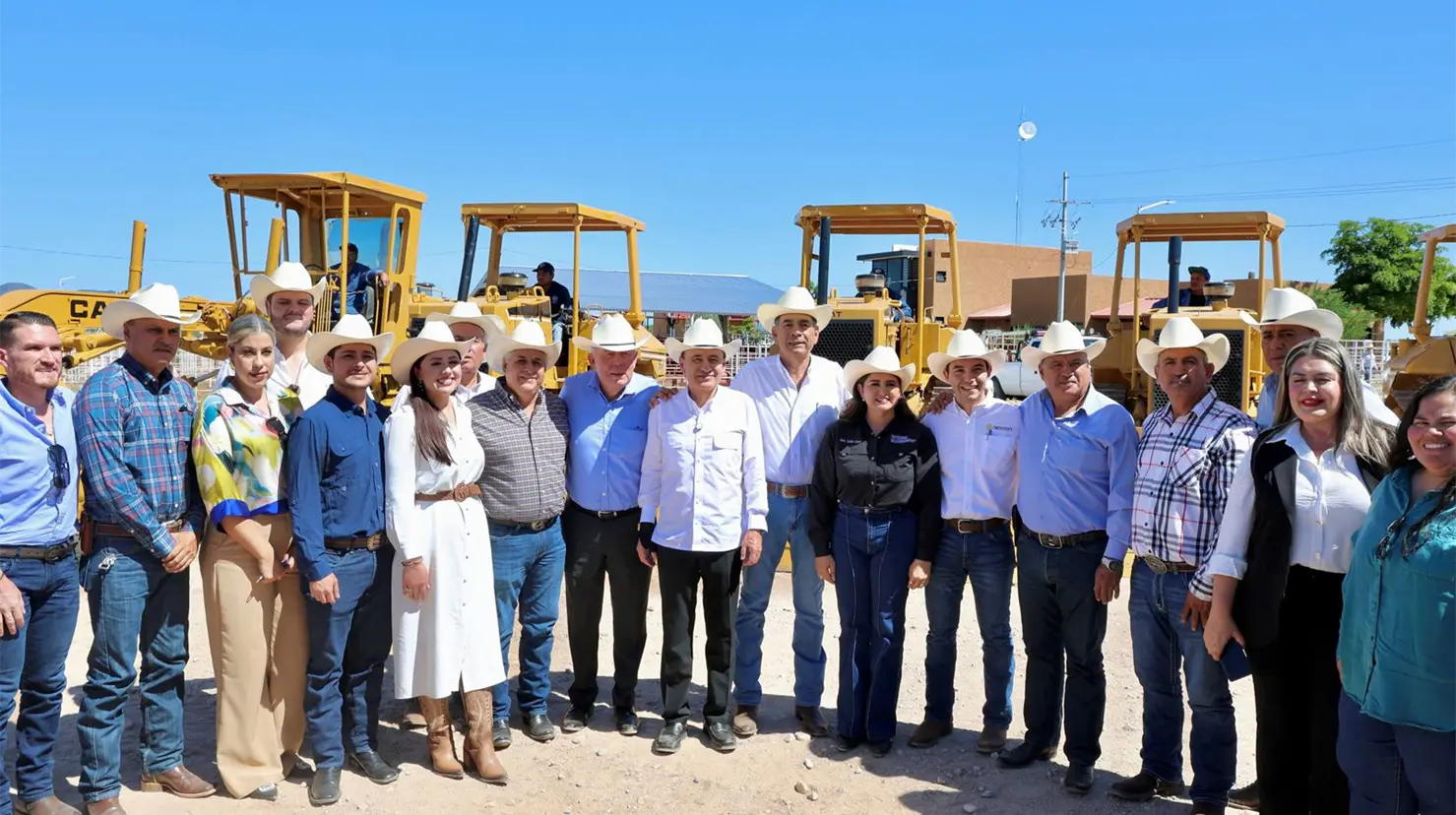 En total son 23 municipios los que resultarán beneficiados a través del Programa emergente en el sector agropecuario de este 2025, con la entrega de maquinaria en la que se invirtieron un total de 15 millones 428 mil pesos