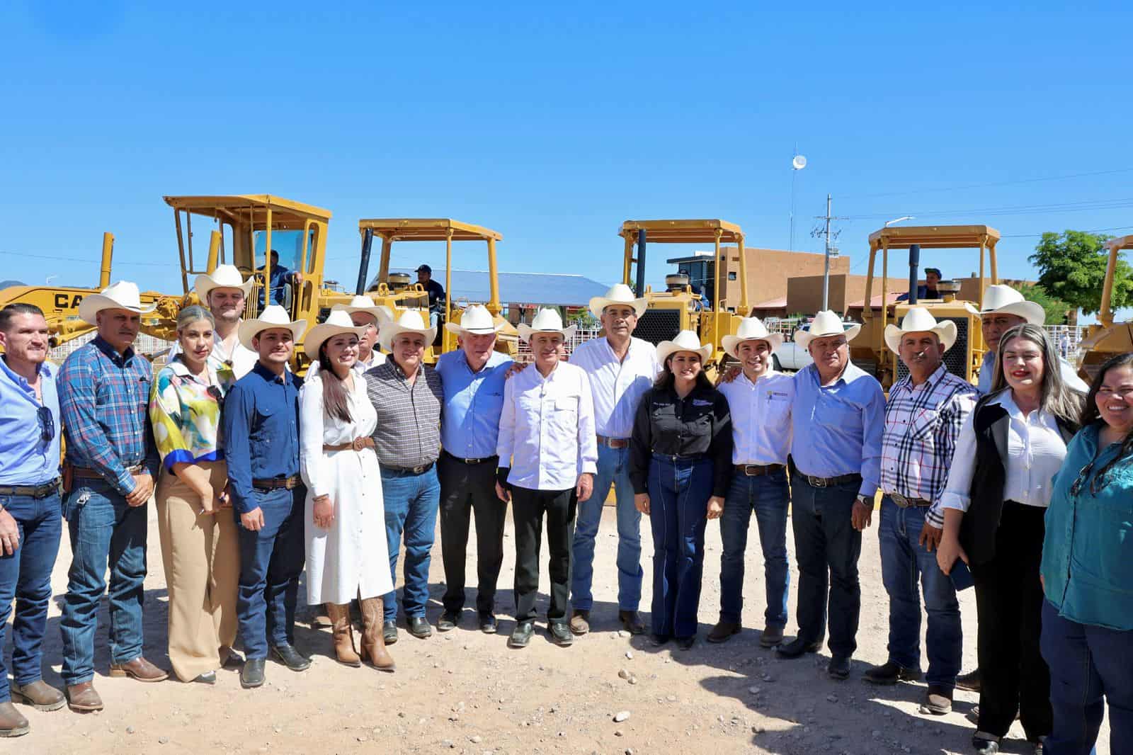 Llega maquinaria para rehabilitar las calles