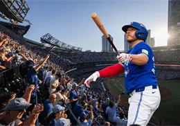 Alejandro Kirk brilla con dos jonrones ante Yankees y lidera paliza de Blue Jays