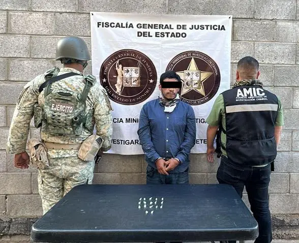 Capturan a sujeto durante cateo en Hermosillo