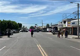 Vecinos de la colonia Municipio Libre cierran calles por drenajes colapsados