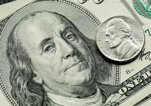 Precio del dólar hoy lunes 6 de octubre: Peso mexicano inicia la semana con ligera depreciación