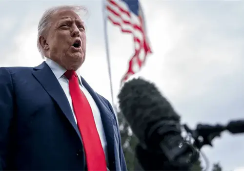 Trump confirma ataque de EE. UU. a barco cerca de Venezuela
